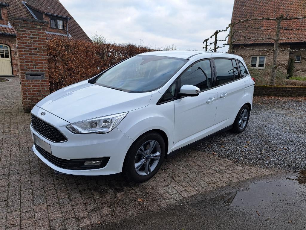 Ford Grand C-Max 1.0 Ecoboost TREND, 125ch, 2016, Autos, Achat, Euro 6, Boîte manuelle, Entretenue par le concessionnaire