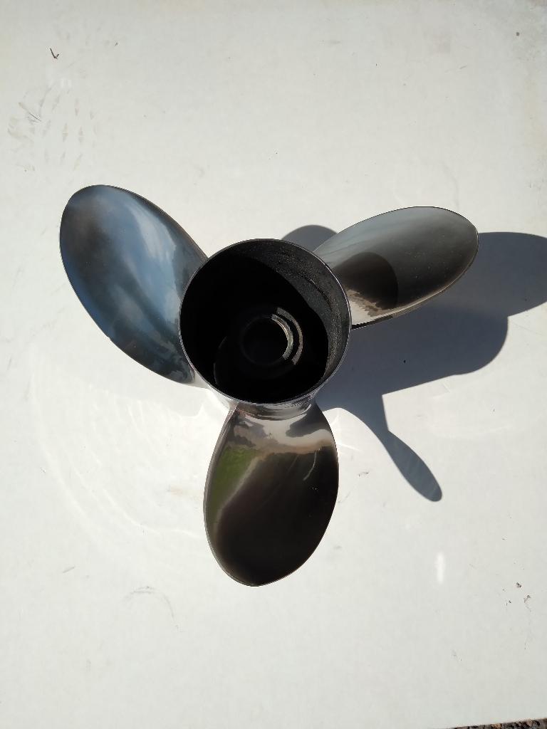 Mercury Mirage Plus propeller 21P, Sports nautiques & Bateaux, Accessoires navigation, Utilisé, Bateau à moteur, Enlèvement ou Envoi