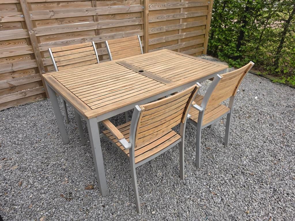Tuinset aluminium en teak tafel en 4 stoelen stapelbaar, Tuin en Terras, Ophalen, 4 zitplaatsen, Aluminium, Zo goed als nieuw