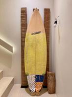 Short board 5'9" - Markis - +/- 28L, Watersport en Boten, Ophalen, Gebruikt, Shortboard, Met vinnen