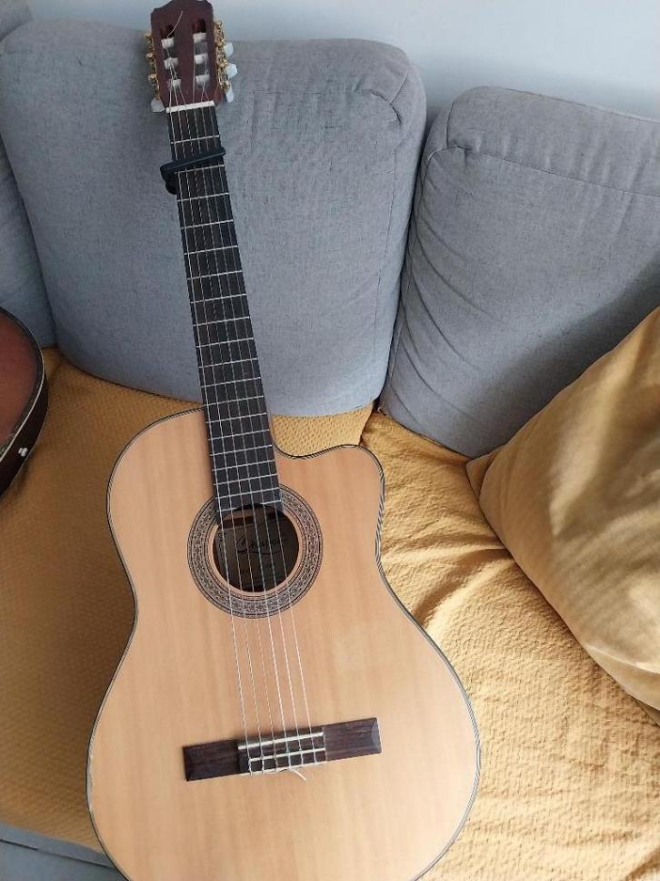 elektro akoestische klassieke gitaar Chapel, Muziek en Instrumenten, Snaarinstrumenten | Gitaren | Akoestisch, Gebruikt, Klassieke of Spaanse gitaar