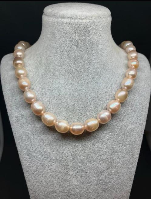 Echte zoetwaterparel ketting met zilveren sluiting, Handtassen en Accessoires, Kettingen, Nieuw, Zilver, Rood, Met edelsteen, Ophalen of Verzenden
