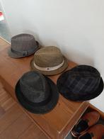 Hoeden en petten, Ophalen, Zo goed als nieuw