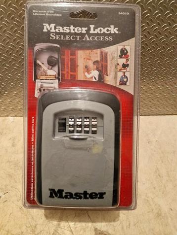 Mini coffre fort MASTER LOCK beschikbaar voor biedingen