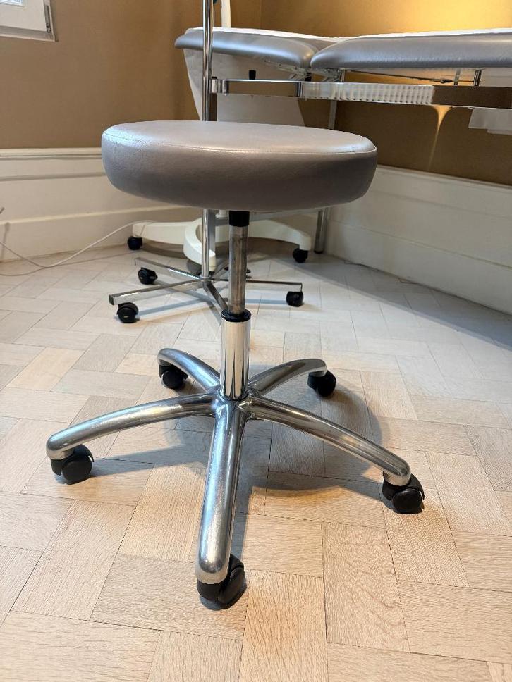 Tabouret op wieltjes in hoogte verstelbaar, Diversen, Overige Diversen, Ophalen