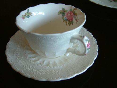 Porcelaine anglaise1926 - Jewel Collection, BILLINGSLEY ROSE, Maison & Meubles, Cuisine | Vaisselle, Neuf, Tasse(s) et/ou soucoupe(s)