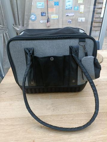 draagmand voor kat of heel kleine hond beschikbaar voor biedingen