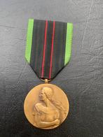 Lot 50 : Médaille de type 3, Collections, Objets militaires | Général, Enlèvement ou Envoi