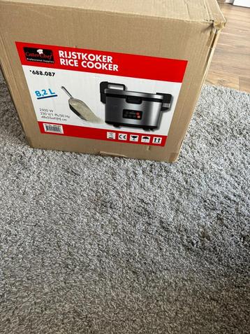 Rijstkoker groot model als nieuw!! beschikbaar voor biedingen