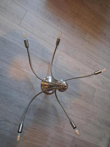 Kroonluchter beschikbaar voor biedingen