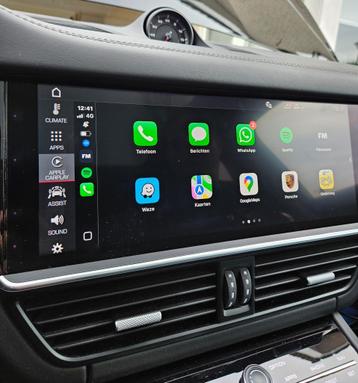 Porsche Fullscreen Apple CarPlay/Android Auto beschikbaar voor biedingen
