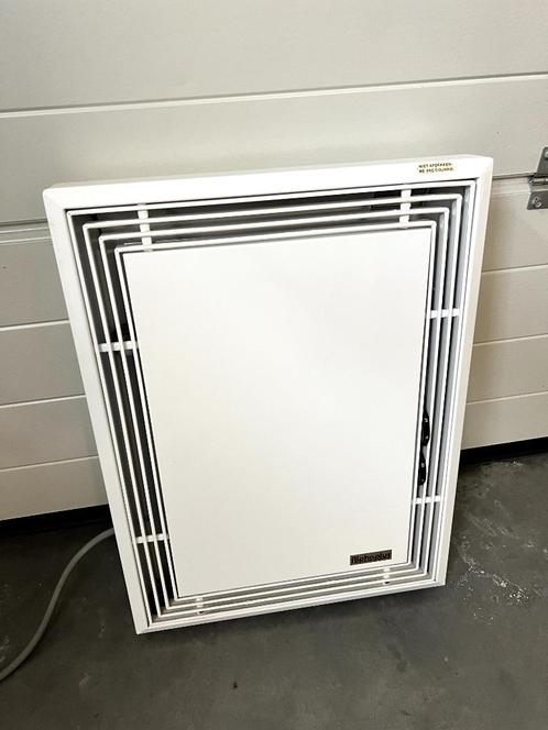 Muurconvector Alphaplus type: LSB30 badkamer en andere pl., Elektronische apparatuur, Overige elektronische apparatuur, Zo goed als nieuw