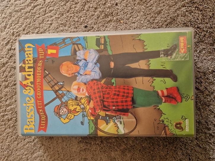Bassie & Adriaan - Liedjes uit Grootmoeders Tijd VHS, Cd's en Dvd's, VHS | Kinderen en Jeugd, Zo goed als nieuw, Kinderprogramma's en -films