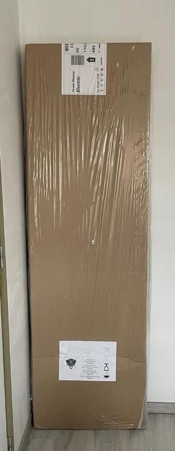 Elektrische klassieke badkamerradiator beschikbaar voor biedingen