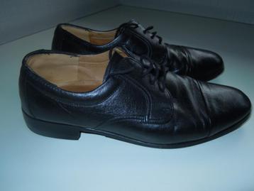 Herenschoenen beschikbaar voor biedingen