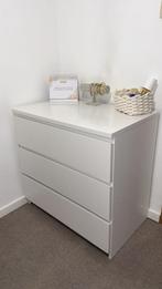 Commode ikea, Huis en Inrichting, Woonaccessoires | Kisten, Ophalen of Verzenden, Zo goed als nieuw
