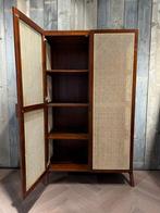 Kasten-Tafels-Stoelen, Ophalen of Verzenden, Zo goed als nieuw