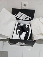 Nike Air Jordan rétro 1 high og neuve pointure 40 rare, Ophalen of Verzenden, Zo goed als nieuw