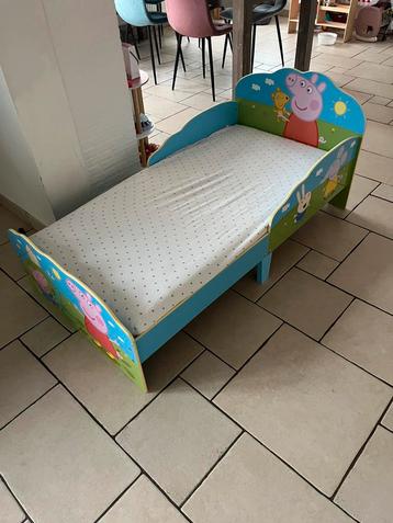 Kinderbedje van peppa big beschikbaar voor biedingen
