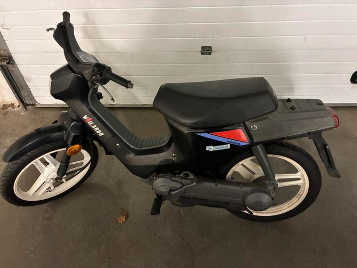 Honda wallaroo, Fietsen en Brommers, Brommers | Honda, Zo goed als nieuw, Ophalen