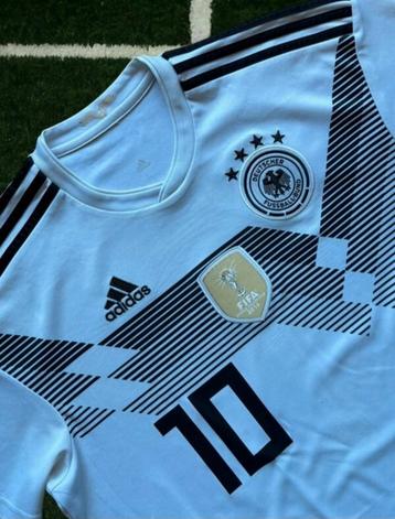  Duitsland Thuisshirt WK 2018 – Mesut Özil L beschikbaar voor biedingen