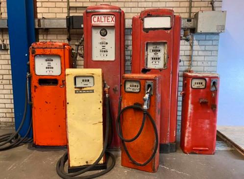 GEVRAAGD OUDE BENZINEPOMP DIESELPOMP BENZINE DIESEL POMPEN, Antiek en Kunst, Antiek | Gereedschap en Instrumenten, Ophalen