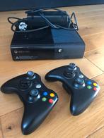 Xbox 360, Comme neuf, Avec 2 manettes