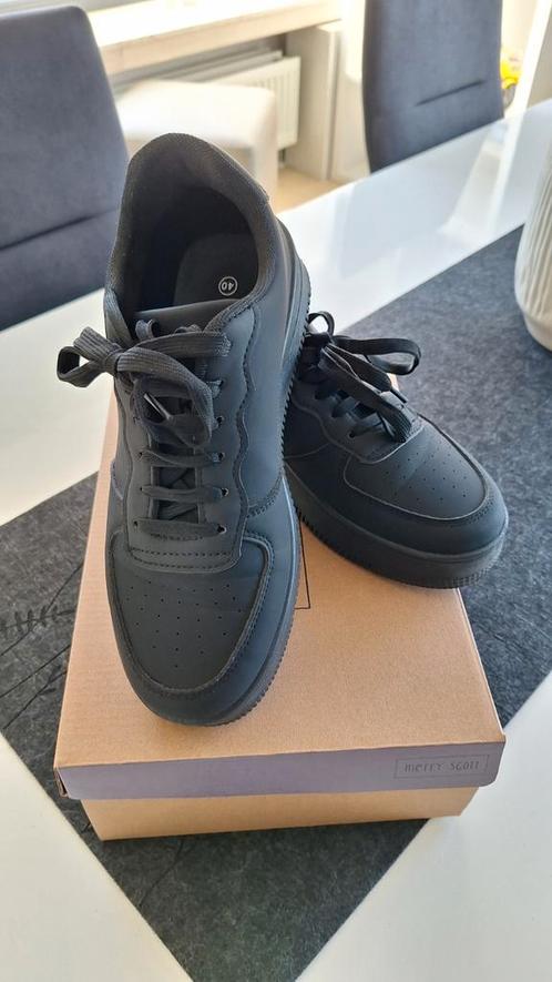 Nieuwe Sneakers dames Maat 40 Merry scott, Kleding | Dames, Schoenen, Nieuw, Sneakers, Ophalen of Verzenden