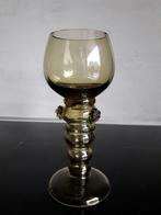 RARE VERRE ANTIQUE THERESIENTHAL A PIED BALUSTRE CREUX, Enlèvement ou Envoi