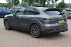 Porsche Cayenne 3.0 E-Hybrid / Panoramadak / Camera / 21'' /, Auto's, Automaat, Beige, Bedrijf, SUV of Terreinwagen