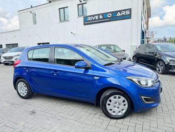 Hyundai i20 1.4i Benzine Style - Airco * 1 JAAR GARANTIE * beschikbaar voor biedingen
