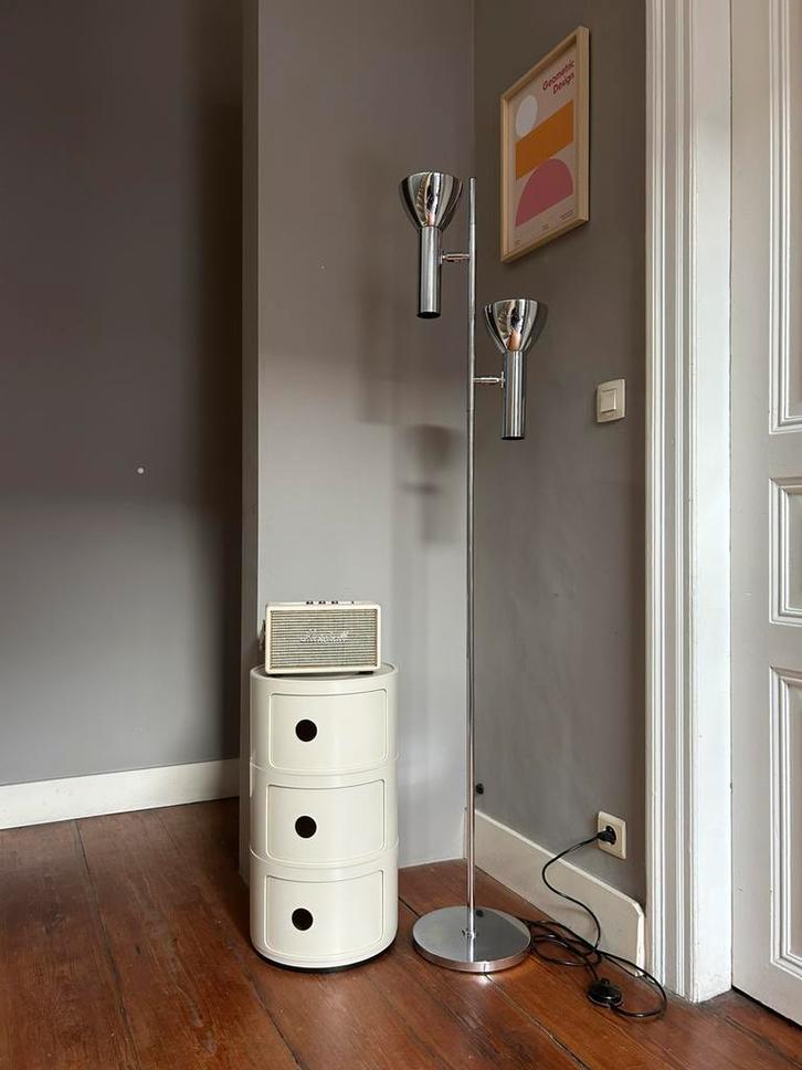 Vintage chroom Vloerlamp – Koch & Lowy voor OMI - ‘70, Huis en Inrichting, Lampen | Vloerlampen, Zo goed als nieuw, 150 tot 200 cm