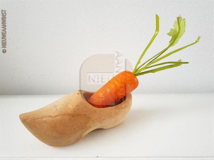 Decoratieve wortel in klomp - realistisch etalagemateriaal, Diversen, Sinterklaas, Zo goed als nieuw, Verzenden