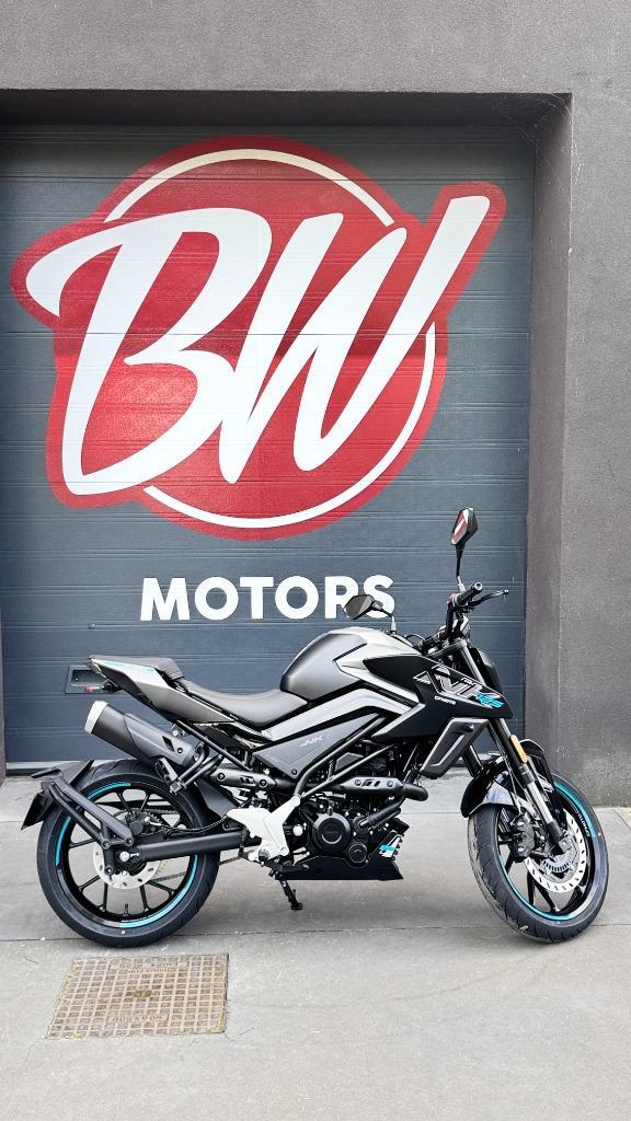 CF Moto 125 NK Gem Black @ BW Motors Mechelen, Motoren, Motoren | CFMOTO, Bedrijf, Naked bike, 11 kW of minder, 1 cilinder, Minimaal motorrijbewijs A1