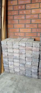 klinkers grijs roze. 13 x 13 en 8 hoog . 178 stuks, Tuin en Terras, Ophalen, Zo goed als nieuw, Klinkers