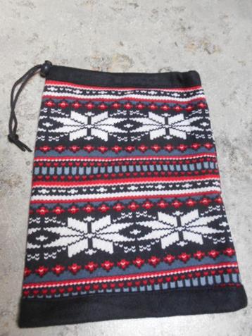 Mooie col-sjaal beschikbaar voor biedingen