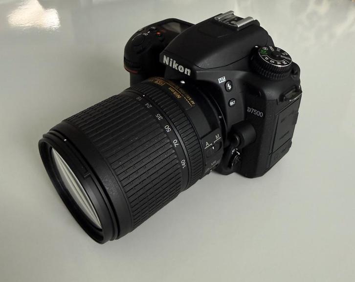 Nikon D7500 + objectif AF-S DX NIKKOR 18-140mm, Audio, Tv en Foto, Fotocamera's Digitaal, Zo goed als nieuw, Spiegelreflex, Nikon