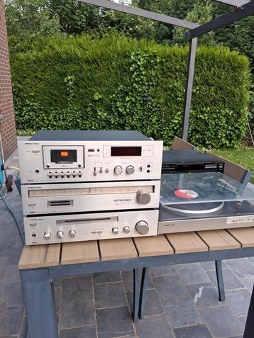 Retro Stereoketens NEC