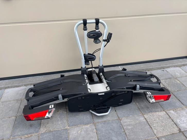 Thule easyfold 931voor elektridche fietsen, Auto diversen, Fietsendragers, Zo goed als nieuw, Trekhaakdrager, 2 fietsen, Brede banden