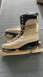 Schaatsen dames wit blauw leder, Sports & Fitness, Patinage, Autres marques, Patinage artistique, Enlèvement, Utilisé