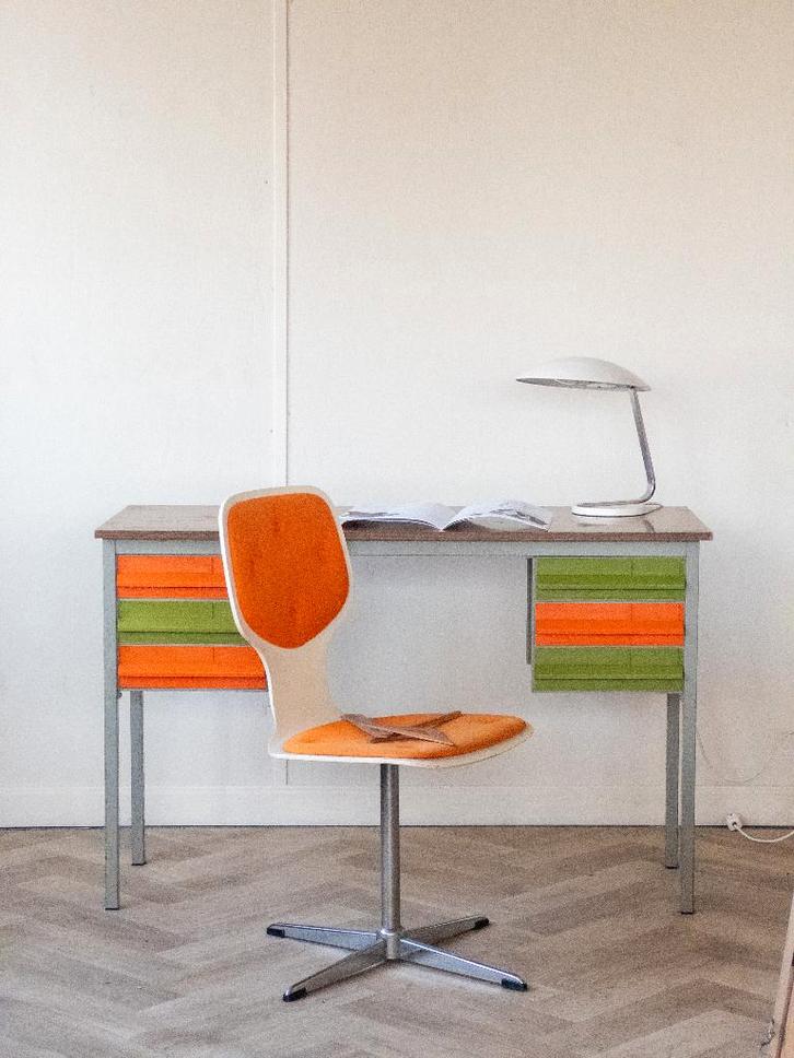 vintage industrieel bureautje, Maison & Meubles, Bureaux, Utilisé, Bureau, Enlèvement