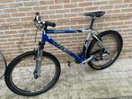 Trek 8000 mountainbike - met extra set wielen, Fietsen en Brommers, Ophalen, Gebruikt, Hardtail, Heren
