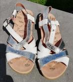 Dames sandalen wit met zilver merk Wonders maat 37, Enlèvement ou Envoi