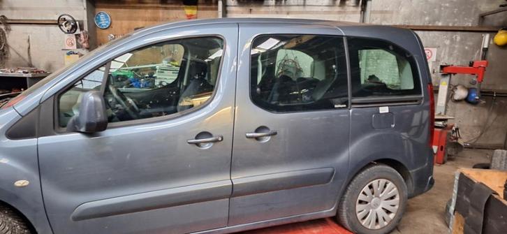 Porte latérale gauche Citroen Berlingo 2 2008-2012 LP/15101, Auto-onderdelen, Carrosserie, Deur, Voor, Links, Gebruikt, Ophalen