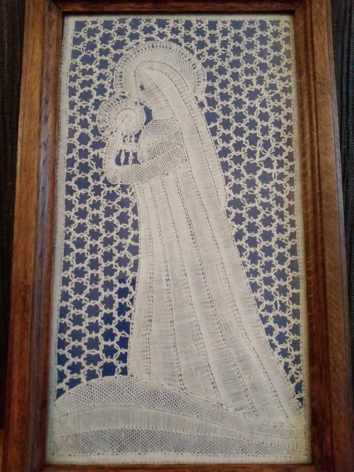 Groot oud antiek kantwerk in houten kader. ECHT KANT!!, Antiek en Kunst, Curiosa en Brocante, Verzenden