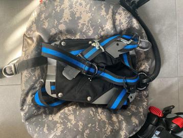 Tecline militairy camo grijs met backplate beschikbaar voor biedingen