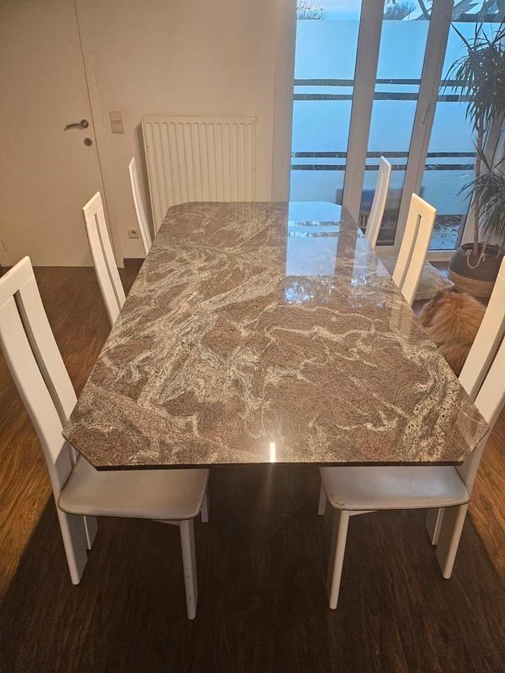 Tafel volledig in travertin, Huis en Inrichting, Tafels | Eettafels, Zo goed als nieuw, Ophalen