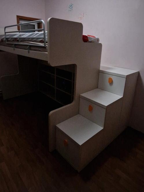 Te koop: Hoogslaper – Unisex – Italiaans Design – Zo goed, Huis en Inrichting, Slaapkamer | Bedden, Zo goed als nieuw, Eenpersoons
