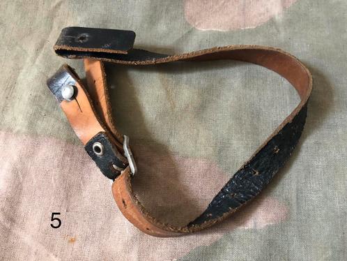 Duitse stahlhelm kinriem (5), Verzamelen, Militaria | Tweede Wereldoorlog, Ophalen of Verzenden