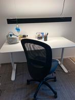 Bureau met bureaustoel